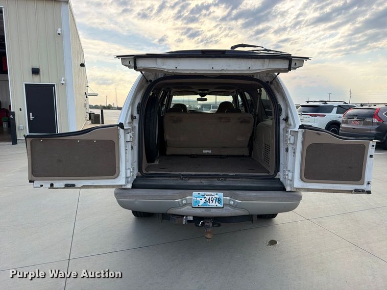 image for item FU1045 2000 Ford Excursion Limited SUV