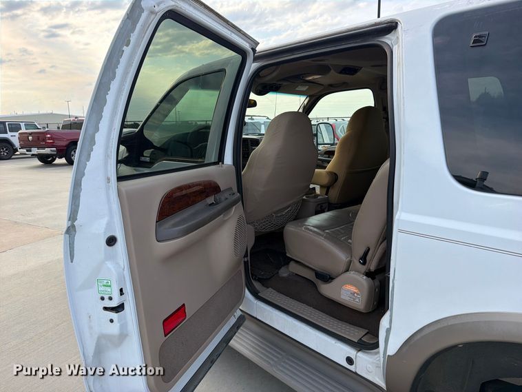 image for item FU1045 2000 Ford Excursion Limited SUV