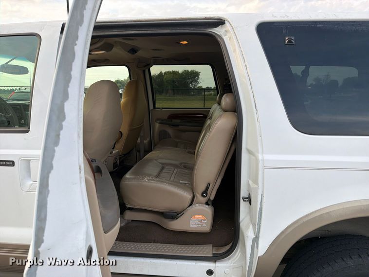 image for item FU1045 2000 Ford Excursion Limited SUV