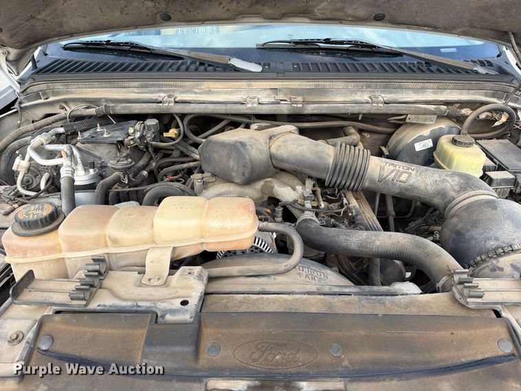 image for item FU1045 2000 Ford Excursion Limited SUV