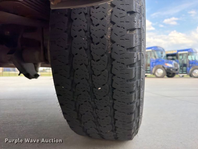 image for item FU1045 2000 Ford Excursion Limited SUV