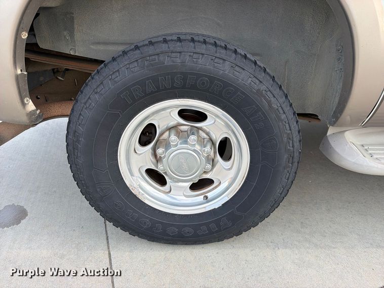 image for item FU1045 2000 Ford Excursion Limited SUV