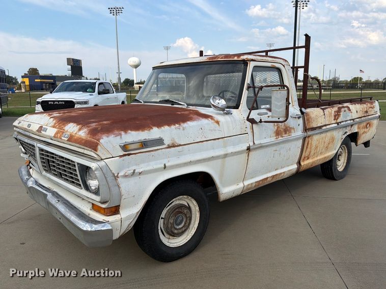 1970 Ford F100 pickup truck