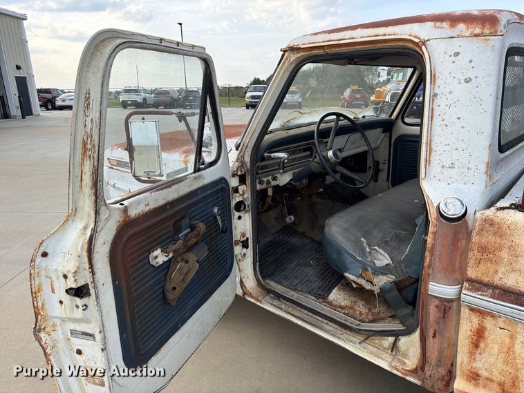 image for item FU1046 1970 Ford F100 pickup truck