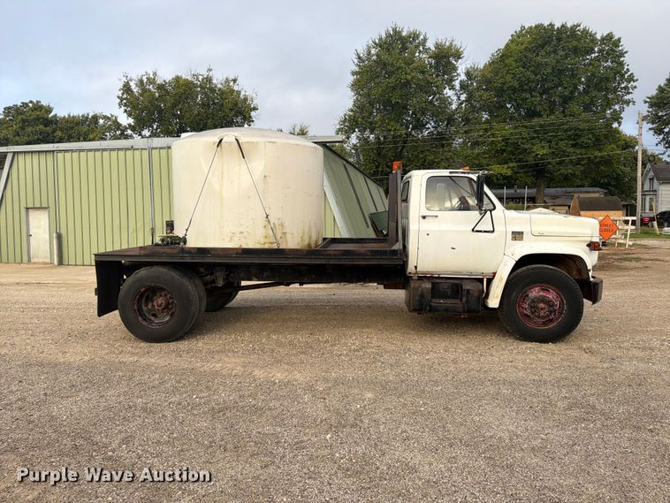 image for item FU4705 1974 Chevrolet C60 flatbed truck