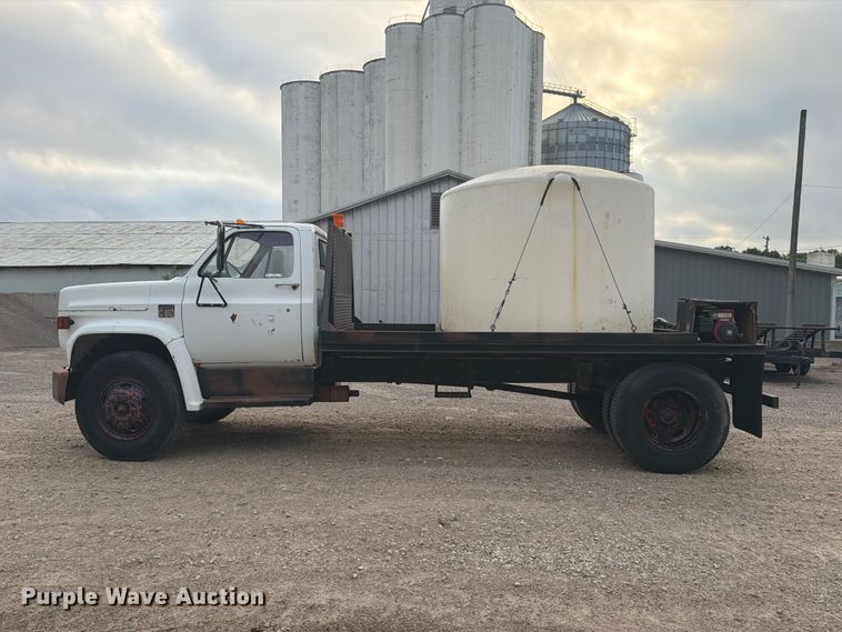 image for item FU4705 1974 Chevrolet C60 flatbed truck