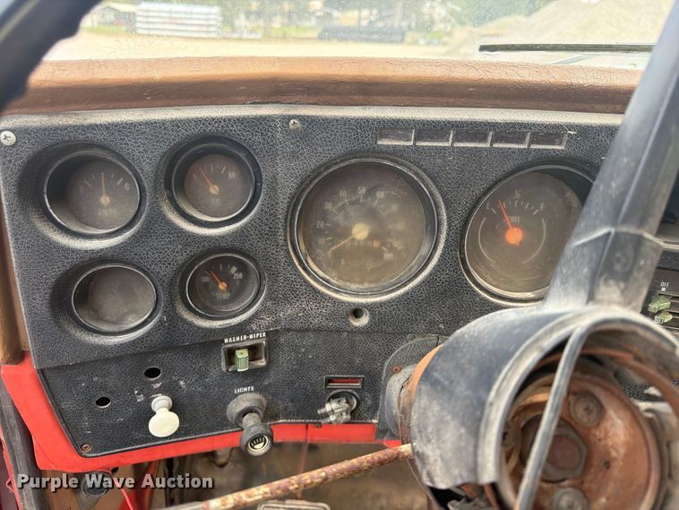 image for item FU4705 1974 Chevrolet C60 flatbed truck