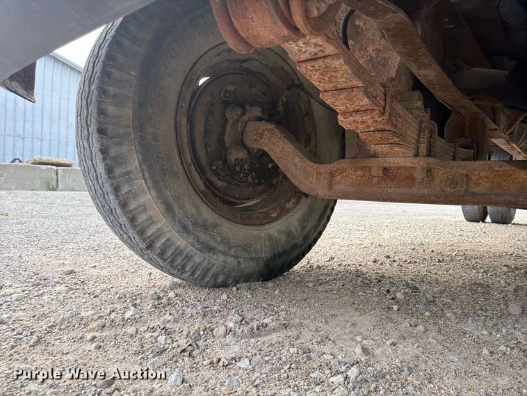image for item FU4705 1974 Chevrolet C60 flatbed truck