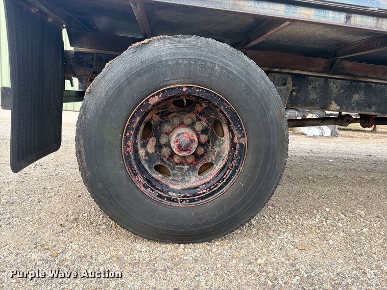 image for item FU4705 1974 Chevrolet C60 flatbed truck