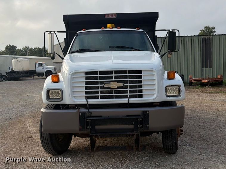 image for item FU4706 2000 Chevrolet C7 dump truck