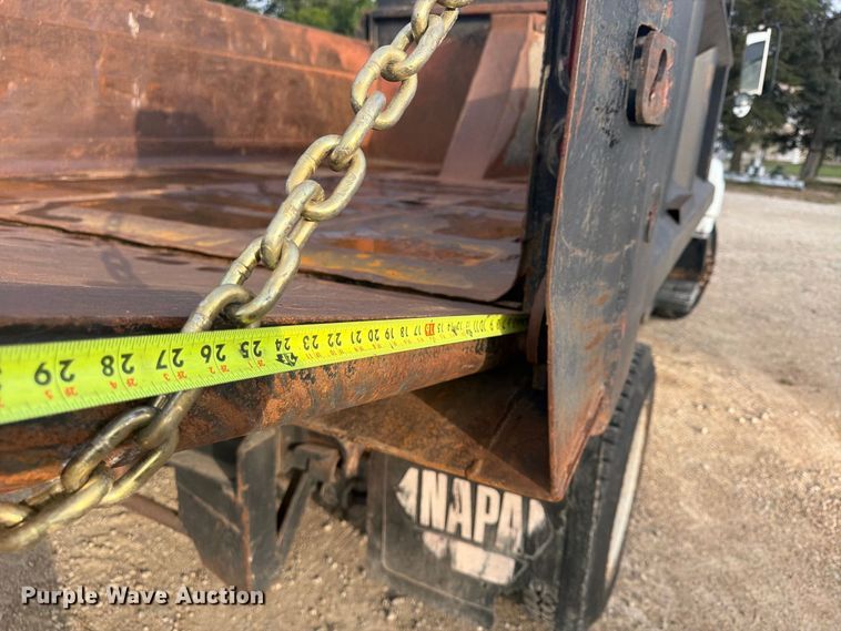 image for item FU4706 2000 Chevrolet C7 dump truck