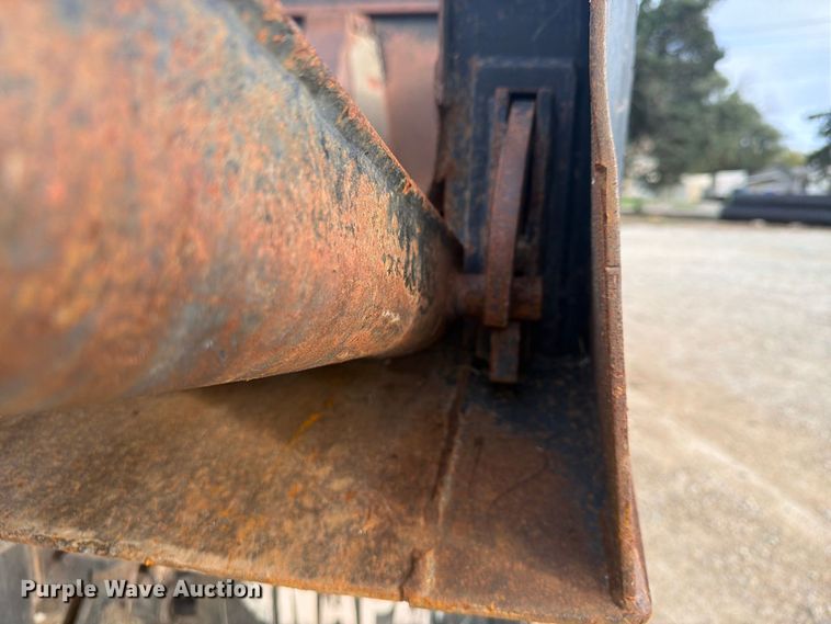 image for item FU4706 2000 Chevrolet C7 dump truck