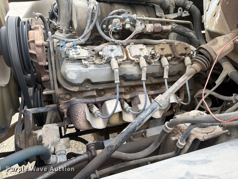image for item FU4706 2000 Chevrolet C7 dump truck