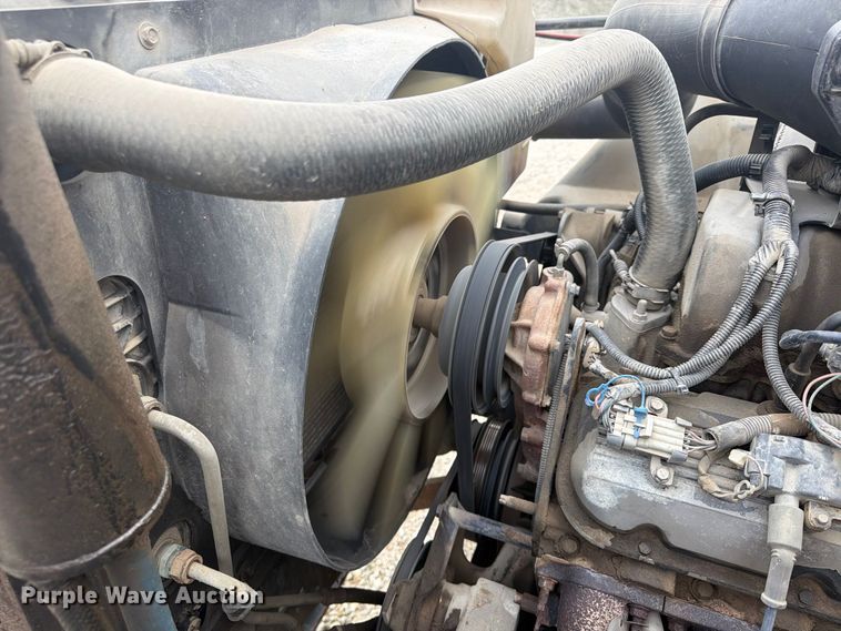 image for item FU4706 2000 Chevrolet C7 dump truck