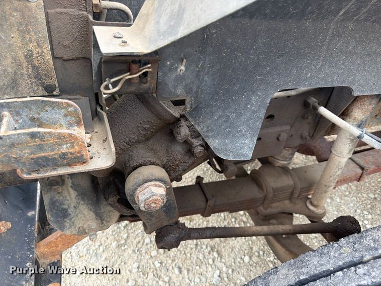 image for item FU4706 2000 Chevrolet C7 dump truck