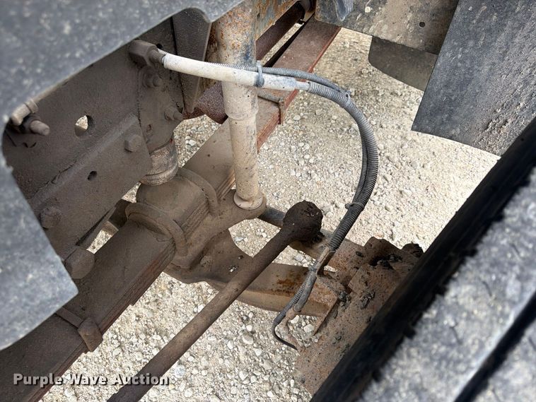 image for item FU4706 2000 Chevrolet C7 dump truck