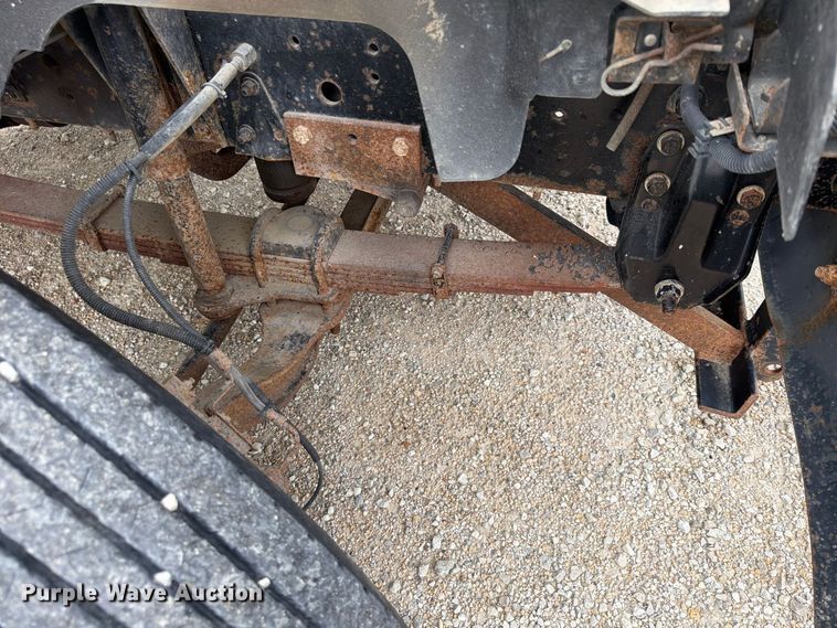 image for item FU4706 2000 Chevrolet C7 dump truck