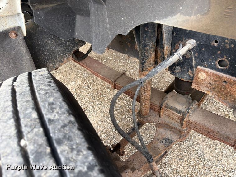 image for item FU4706 2000 Chevrolet C7 dump truck