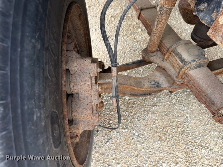 image for item FU4706 2000 Chevrolet C7 dump truck