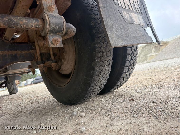 image for item FU4706 2000 Chevrolet C7 dump truck