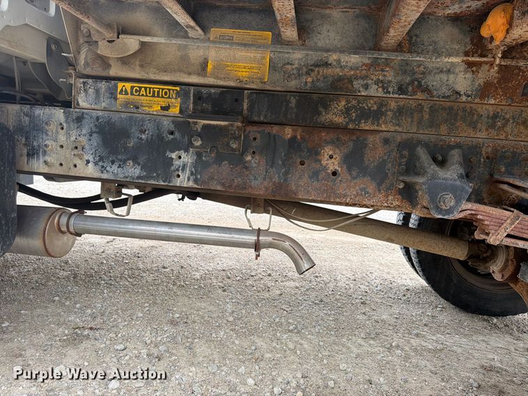 image for item FU4706 2000 Chevrolet C7 dump truck