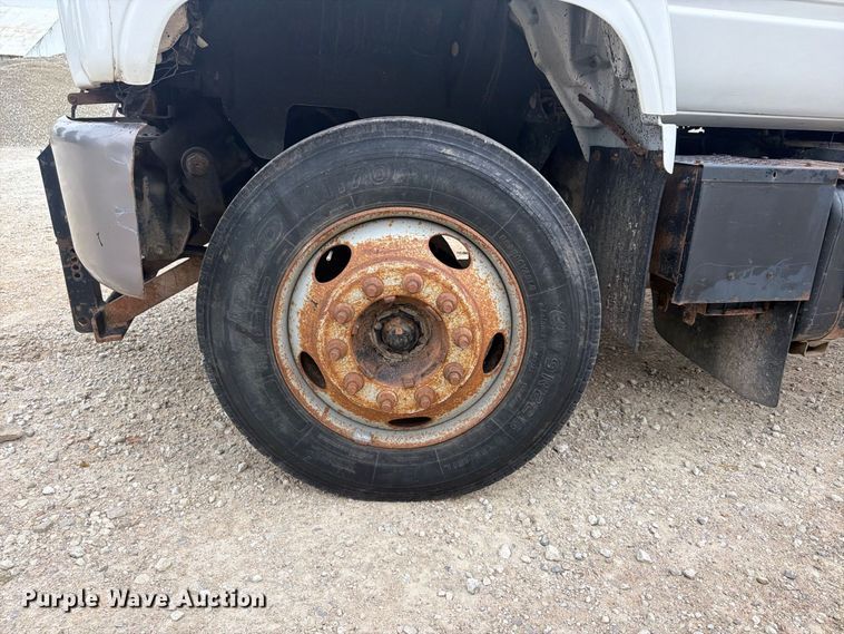image for item FU4706 2000 Chevrolet C7 dump truck