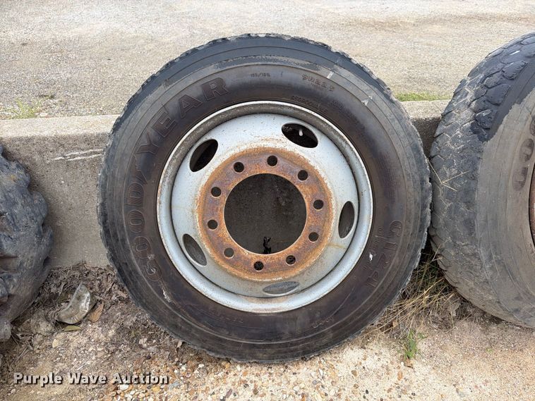 image for item FU4706 2000 Chevrolet C7 dump truck