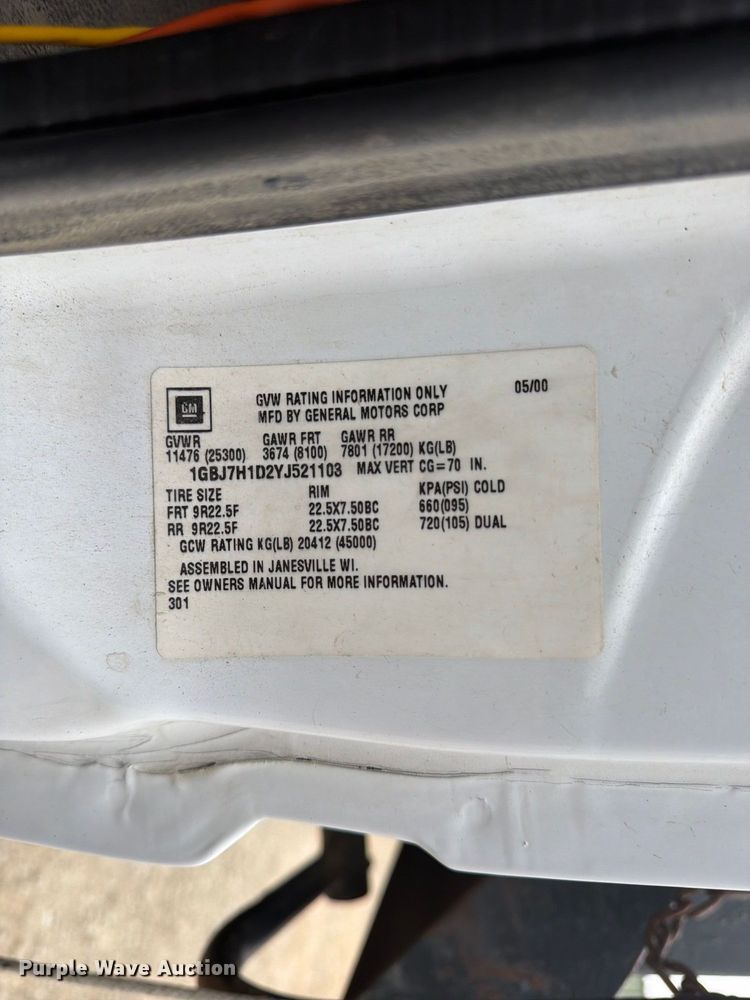image for item FU4706 2000 Chevrolet C7 dump truck