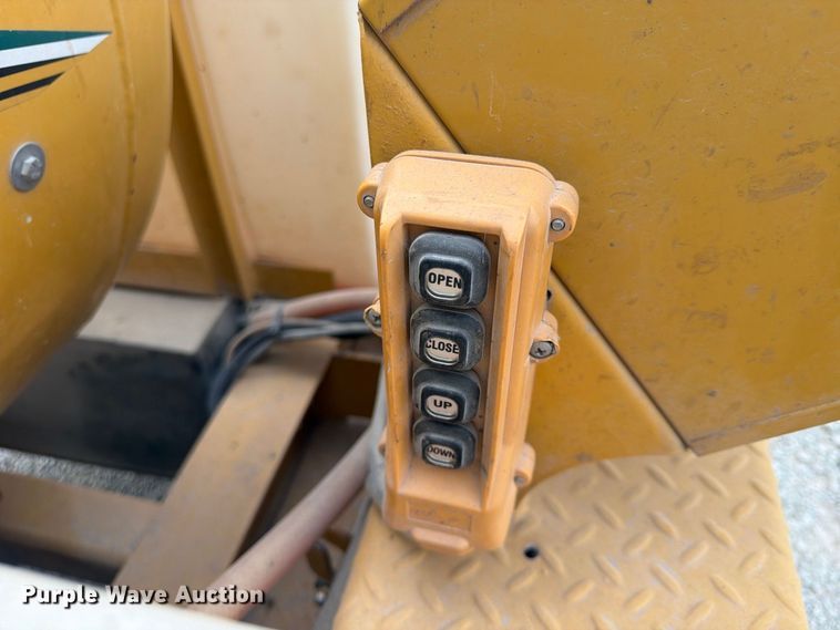 image for item FU4707 2008 Vermeer PMD 350 DT vacuum excavator