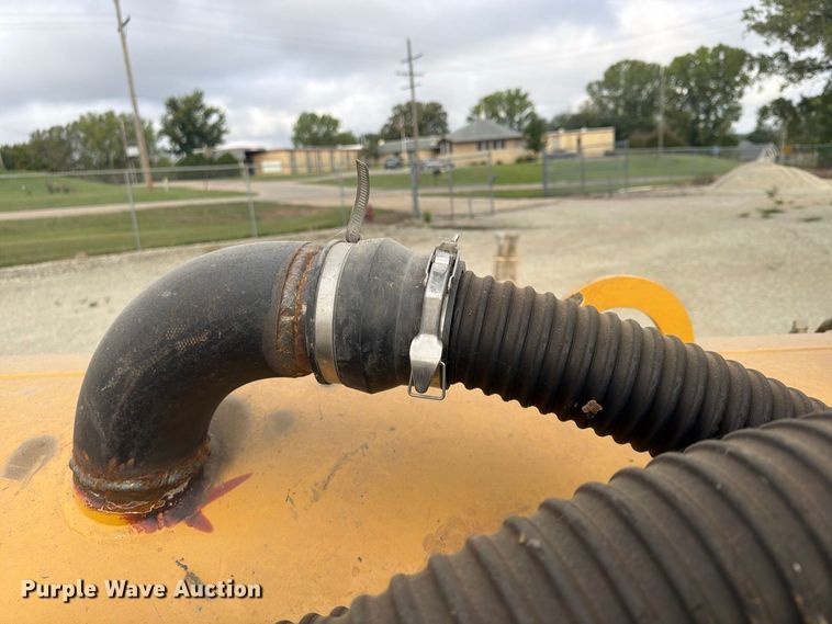 image for item FU4707 2008 Vermeer PMD 350 DT vacuum excavator