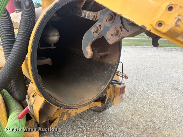 image for item FU4707 2008 Vermeer PMD 350 DT vacuum excavator
