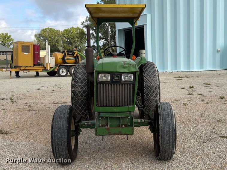 image for item FU4708 1978 John Deere 950 tractor