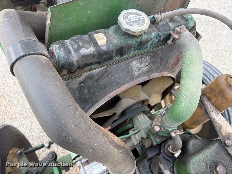 image for item FU4708 1978 John Deere 950 tractor