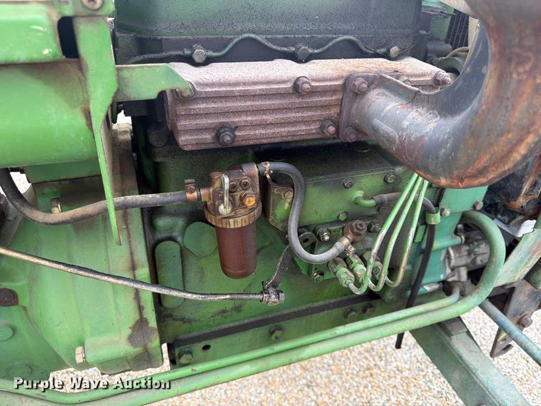 image for item FU4708 1978 John Deere 950 tractor