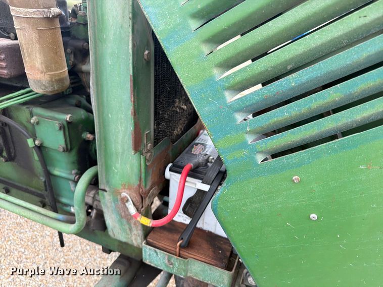 image for item FU4708 1978 John Deere 950 tractor