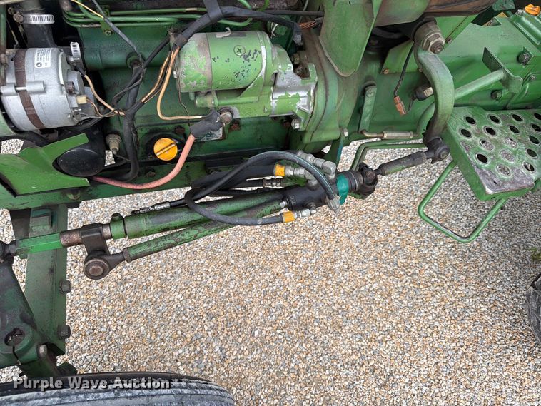 image for item FU4708 1978 John Deere 950 tractor