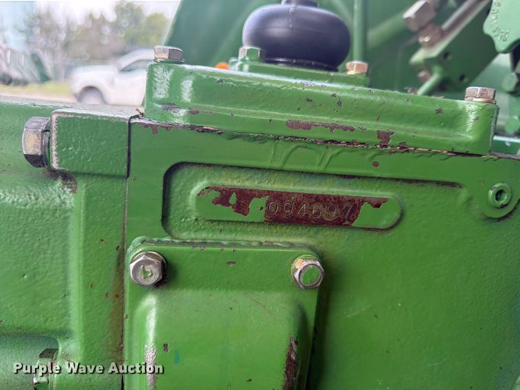 image for item FU4708 1978 John Deere 950 tractor