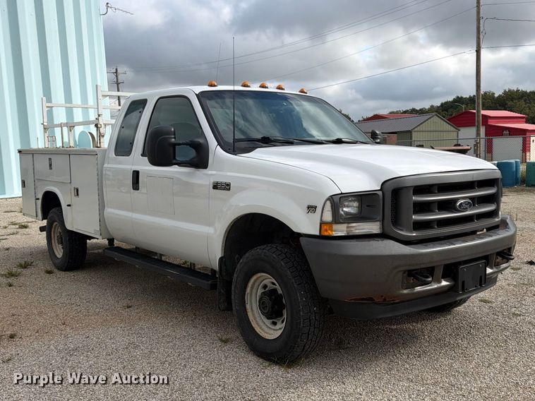 image for item FU4709 2002 Ford F350 Ext. Cab utility bed pickup truck