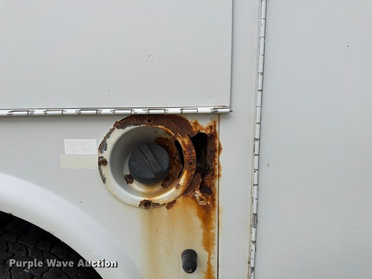 image for item FU4709 2002 Ford F350 Ext. Cab utility bed pickup truck