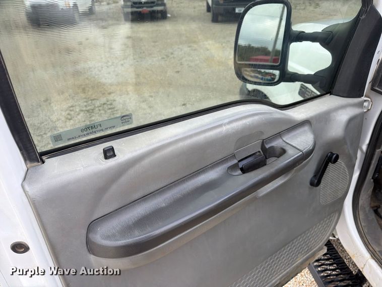 image for item FU4709 2002 Ford F350 Ext. Cab utility bed pickup truck