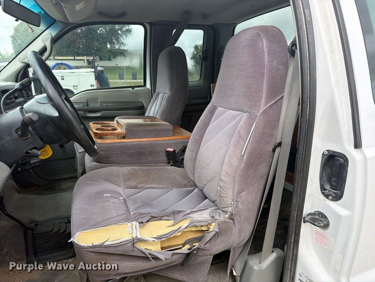 image for item FU4709 2002 Ford F350 Ext. Cab utility bed pickup truck