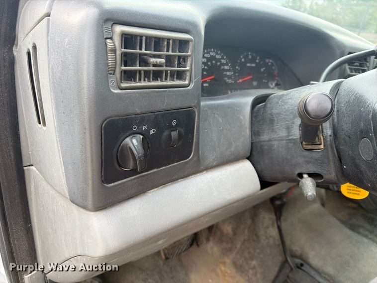 image for item FU4709 2002 Ford F350 Ext. Cab utility bed pickup truck