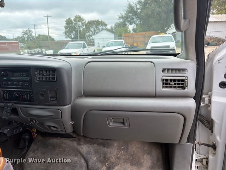 image for item FU4709 2002 Ford F350 Ext. Cab utility bed pickup truck