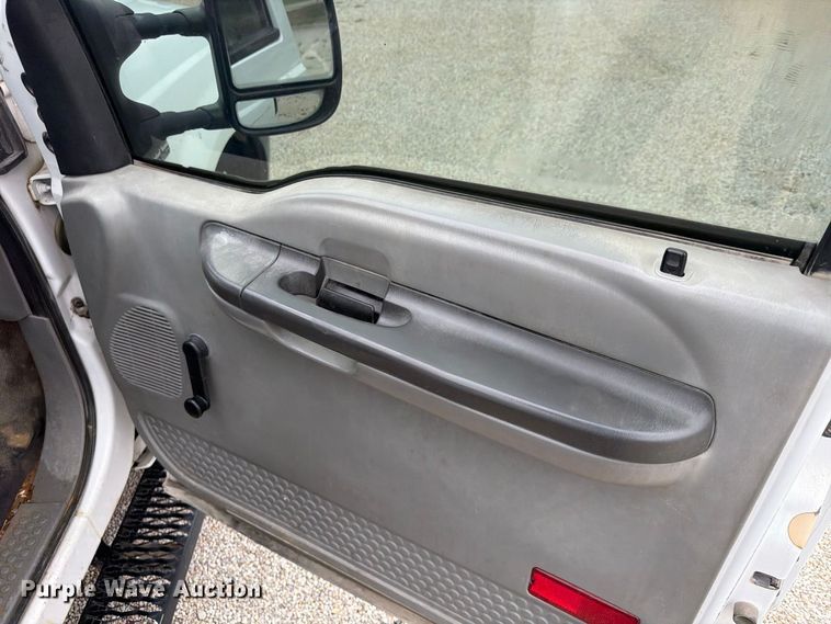 image for item FU4709 2002 Ford F350 Ext. Cab utility bed pickup truck