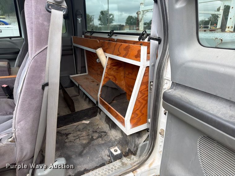 image for item FU4709 2002 Ford F350 Ext. Cab utility bed pickup truck
