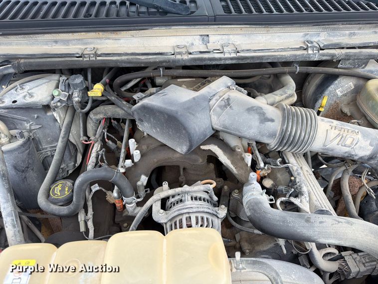 image for item FU4709 2002 Ford F350 Ext. Cab utility bed pickup truck