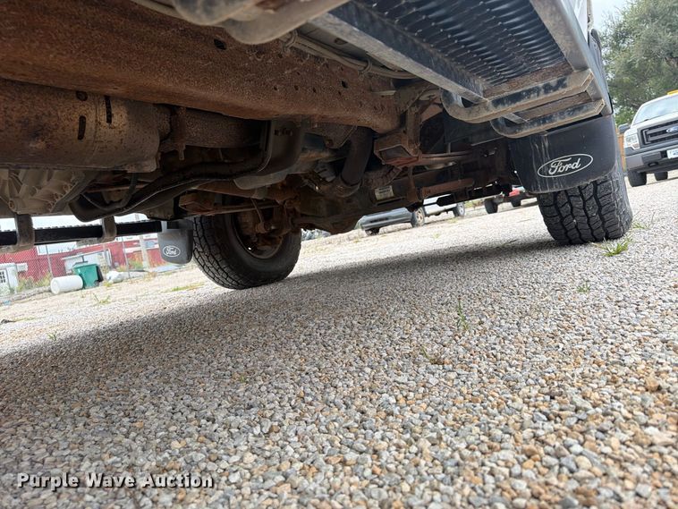image for item FU4709 2002 Ford F350 Ext. Cab utility bed pickup truck