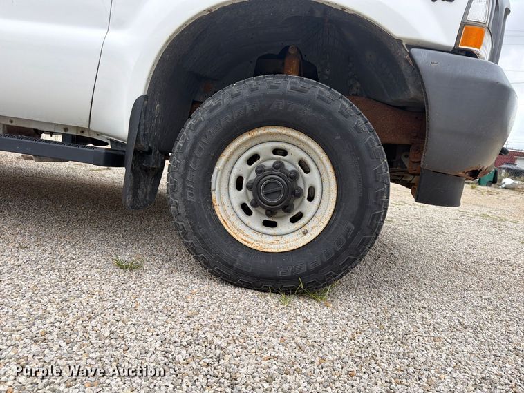image for item FU4709 2002 Ford F350 Ext. Cab utility bed pickup truck