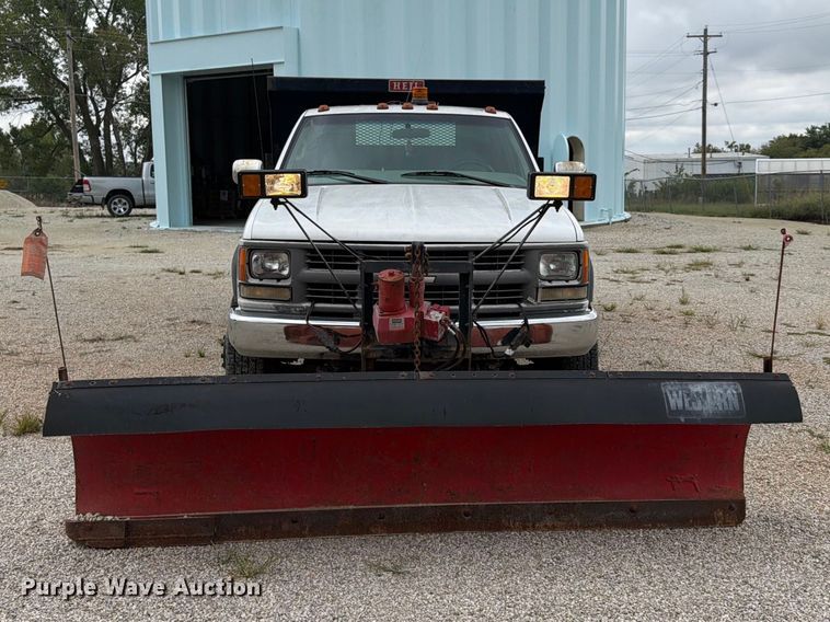 image for item FU4710 1998 Chevrolet K3500 dump bed pickup truck