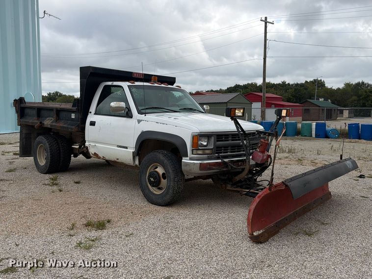 image for item FU4710 1998 Chevrolet K3500 dump bed pickup truck